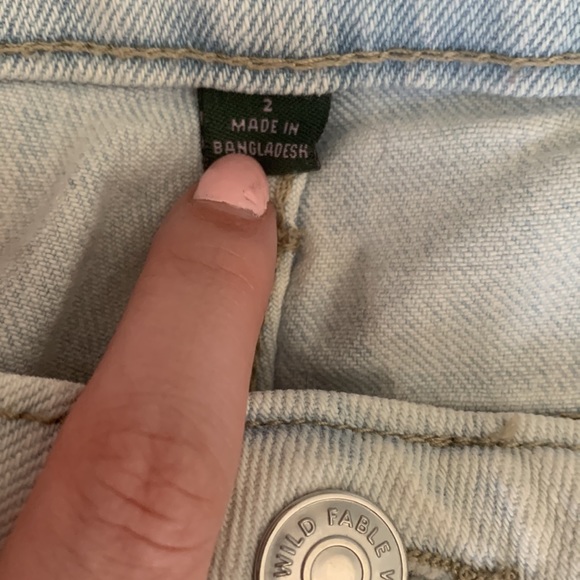 60% off Wild Fable Mom Jeans Size 2 - Picture 5 of 6